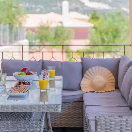 Melina, 2' Drive To The Beach Villa