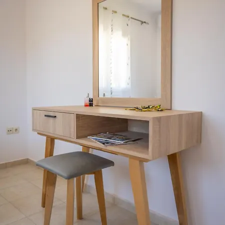 Villa Melina, 2' Drive To The Beach